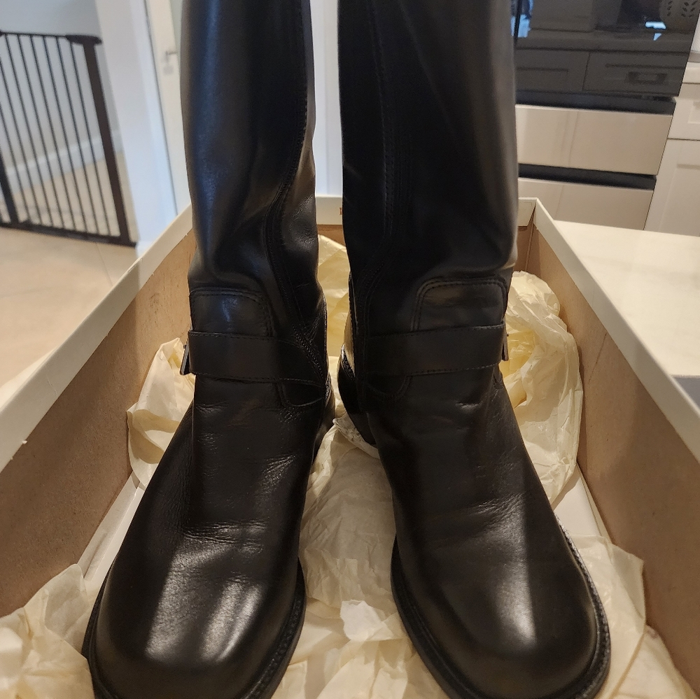 Naturalizer boots